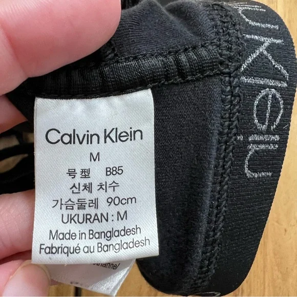 Calvin Klein Black Triangle Bralette Size M – Logo Band - Picture 3 of 4